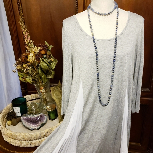 🧿 Flowy Tunic Dress w/Sheer Panel - Picture 4 of 6